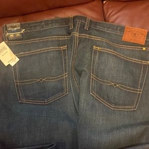 Men’s Lucky 181 Relaxed Straight. 40x32. New with tags.